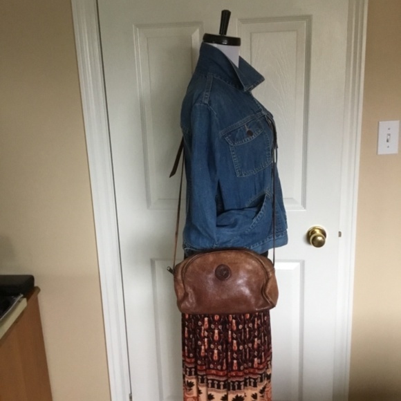 Unique Leather Crossbody - Picture 3 of 9